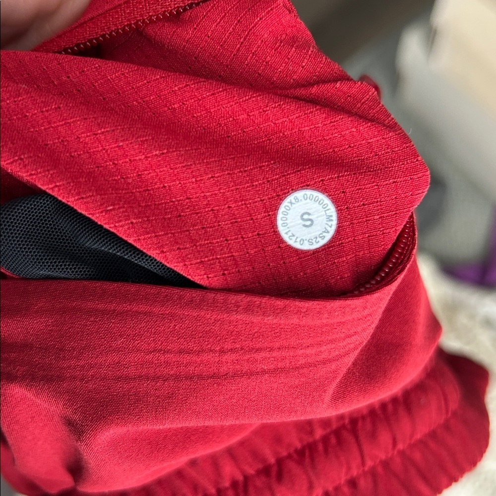 Lululemon Men’s Red Athletic Shorts Size Small Men's Red Casual Shorts - Picture 8 of 11